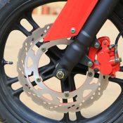 Jak skutecznie zatrzymać motocykl!