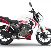 Junak 125 Racer trafia do salonów