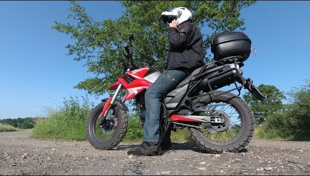 Videorecenzja Barton Hyper 125 EFI - Motocykle 125 - Opinie, ceny, porady