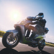 Elektryzująca akcja. Ruszają jazdy testowe skuterami elektrycznymiBarton Motors u dealerów w całej Polsce